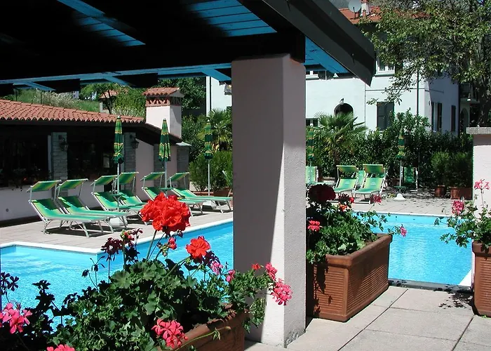 Sonenga 3* Менаджо