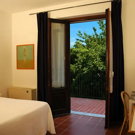 苏恩纳加酒店 3* 梅纳焦