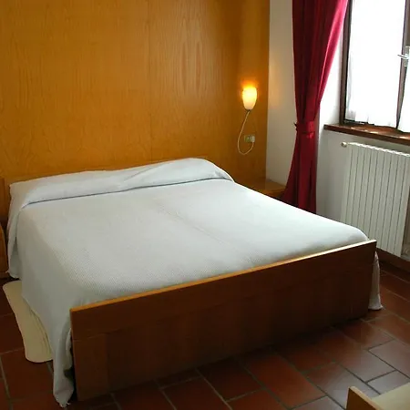 苏恩纳加酒店 3*